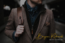 Load image into Gallery viewer, Free Cervanttis Signature Script Font