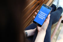 Load image into Gallery viewer, Free 5 Photorealistic Smart or Mobile Phone PSD Mockups